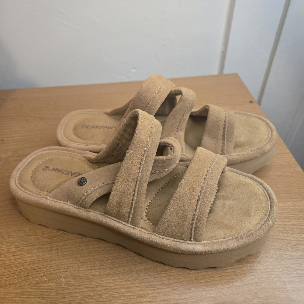 BearPaw Women's Beige Suede Sandals